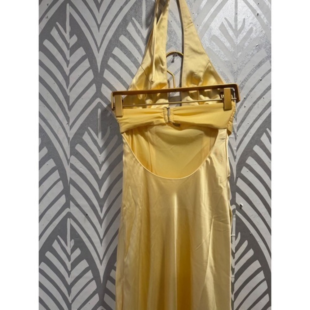Princess Polly Yellow Odyssa Satin Halter Open Back Maxi Dress Formal Evening 8 - Picture 7 of 9